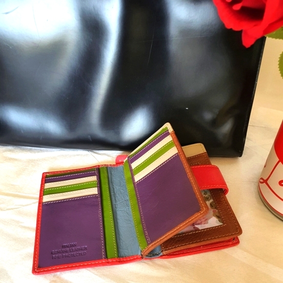 Gavino Handbags - Gavino Italian Leather Wallet